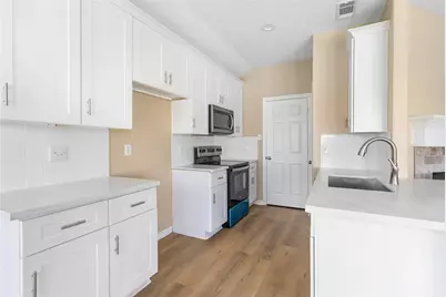 14930 Lanai Drive, Baytown, TX 77523 - Photo 9