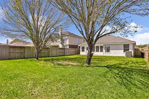 14930 Lanai Dr, Baytown, TX 77523 - Photo 23