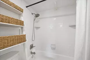 1601 S Shepherd Dr, Houston, TX 77019 - Photo 9