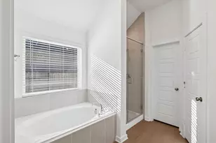 957 Garden Path Dr, Willis, TX 77378 - Photo 11