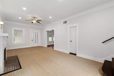 1210 Hawthorne Street, Houston, TX 77006 - Photo 9