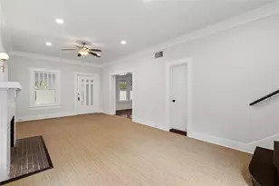 1210 Hawthorne St, Houston, TX 77006 - Photo 9