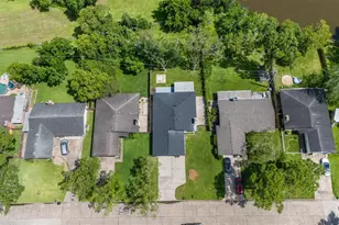 4431 Ravine Dr, Friendswood, TX 77546 - Photo 31