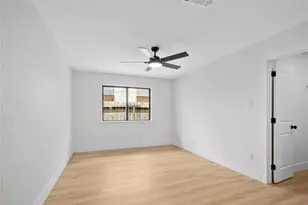4431 Ravine Dr, Friendswood, TX 77546 - Photo 15