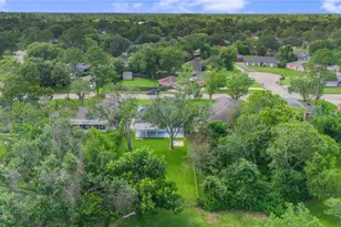 4431 Ravine Dr, Friendswood, TX 77546 - Photo 39