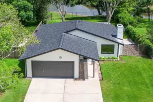 4431 Ravine Dr, Friendswood, TX 77546 - Photo 1