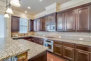 46 Rafters Row, The Woodlands, TX 77380 - Photo 7