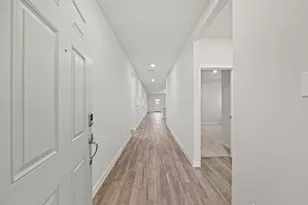 664 Woodhaven Lks Dr, La Marque, TX 77568 - Photo 3