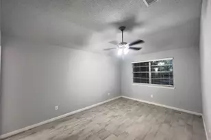 11607 Eaglewood Dr, Houston, TX 77089 - Photo 11