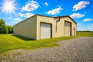 18318 Brumbelow Rd, Needville, TX 77461 - Photo 5