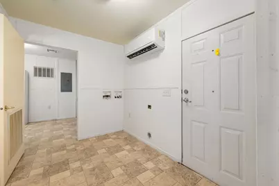 983 Brackenridge, Livingston, TX 77351 - Photo 3