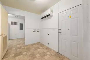 983 Brackenridge, Livingston, TX 77351 - Photo 3