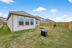 689 Red Elm Ln, Conroe, TX 77304 - Photo 29