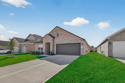 2111 Spring Hollow Drive, Baytown, TX 77521 - Photo 3