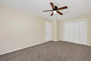 813 Lakeview Dr, Sugar Land, TX 77498 - Photo 25