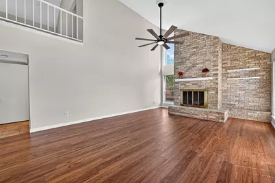 813 Lakeview Drive, Sugar Land, TX 77498 - Photo 15