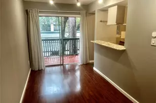 8245 Kingsbrook Rd, Houston, TX 77024 - Photo 11