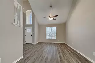 9615 Winter Run Dr, Houston, TX 77064 - Photo 5