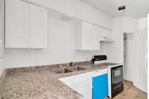 1939 Richmond Ave., Houston, TX 77098 - Photo 3