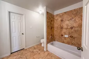4519 S Ridgewalk Dr, Houston, TX 77053 - Photo 11