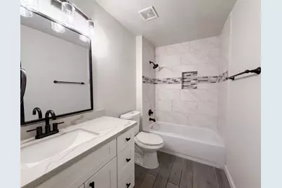 4519 S Ridgewalk Drive, Houston, TX 77053 - Photo 9