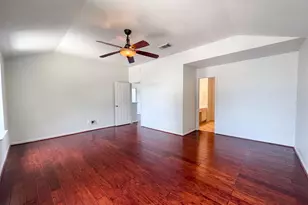 4519 S Ridgewalk Dr, Houston, TX 77053 - Photo 3