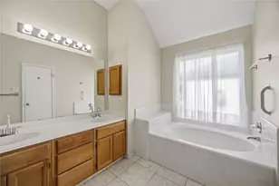 2755 N Larkspur Cir, Pearland, TX 77584 - Photo 13