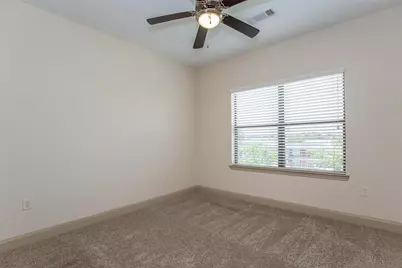 2930 Plum Creek Lane #2102, Houston, TX 77087 - Photo 7