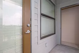 2930 Plum Creek Ln, Houston, TX 77087 - Photo 11