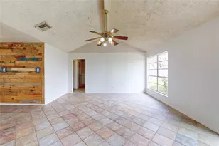 2711 Heritage Colony Dr, Webster, TX 77598 - Photo 3