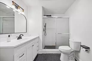 474 N Post Oak Ln, Houston, TX 77024 - Photo 27