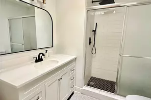 474 N Post Oak Ln, Houston, TX 77024 - Photo 13