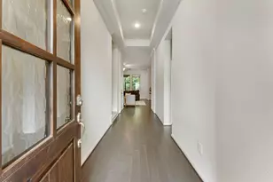 202 Liatris Ct, Conroe, TX 77304 - Photo 3