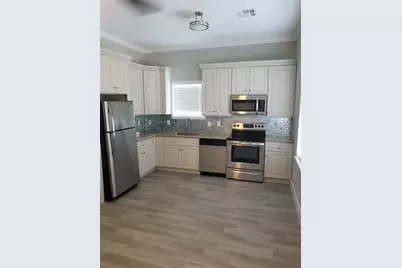 1015 Bluewater Hwy Unit 1, Surfside Beach, TX 77541 - Photo 3