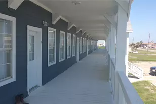 1015 Bluewater Hwy, Surfside Beach, TX 77541 - Photo 11