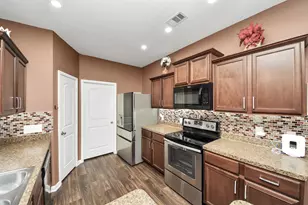 2085 Saras Wy, Brookshire, TX 77423 - Photo 7