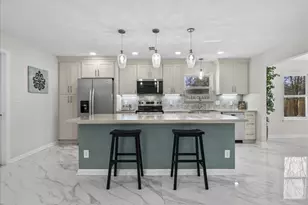 12219 Oakline Dr, Brookside, TX 77581 - Photo 1