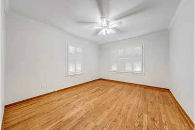842 T C Jester Boulevard, Houston, TX 77008 - Photo 15
