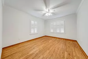 842 T C Jester Blvd, Houston, TX 77008 - Photo 15