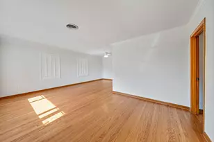842 T C Jester Blvd, Houston, TX 77008 - Photo 3