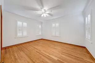 842 T C Jester Blvd, Houston, TX 77008 - Photo 13