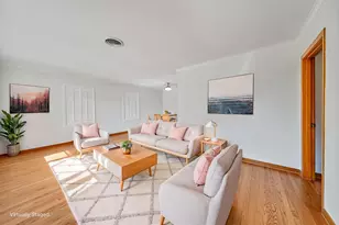 842 T C Jester Blvd, Houston, TX 77008 - Photo 5