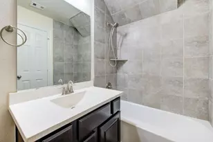 10014 Spring Shadows Park Cir, Houston, TX 77080 - Photo 37