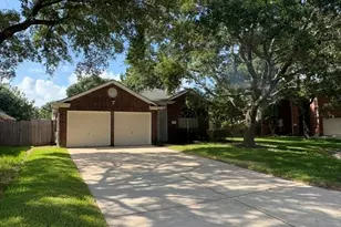 12007 Viola Ct, Pinehurst, TX 77362 - Photo 3