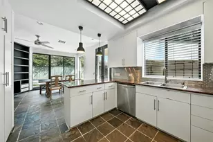 2019 McClendon St, Houston, TX 77030 - Photo 17