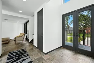 2019 McClendon St, Houston, TX 77030 - Photo 5