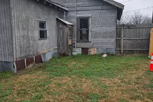 612 W 16th Ave, Corsicana, TX 75110 - Photo 17