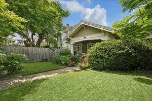 1402 Bonnie Brae St, Houston, TX 77006 - Photo 3