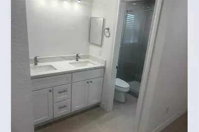 1139 Pinecroft Drive, Sugar Land, TX 77498 - Photo 5