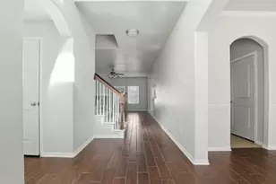 2518 Holly Laurel Mnr, Conroe, TX 77304 - Photo 3